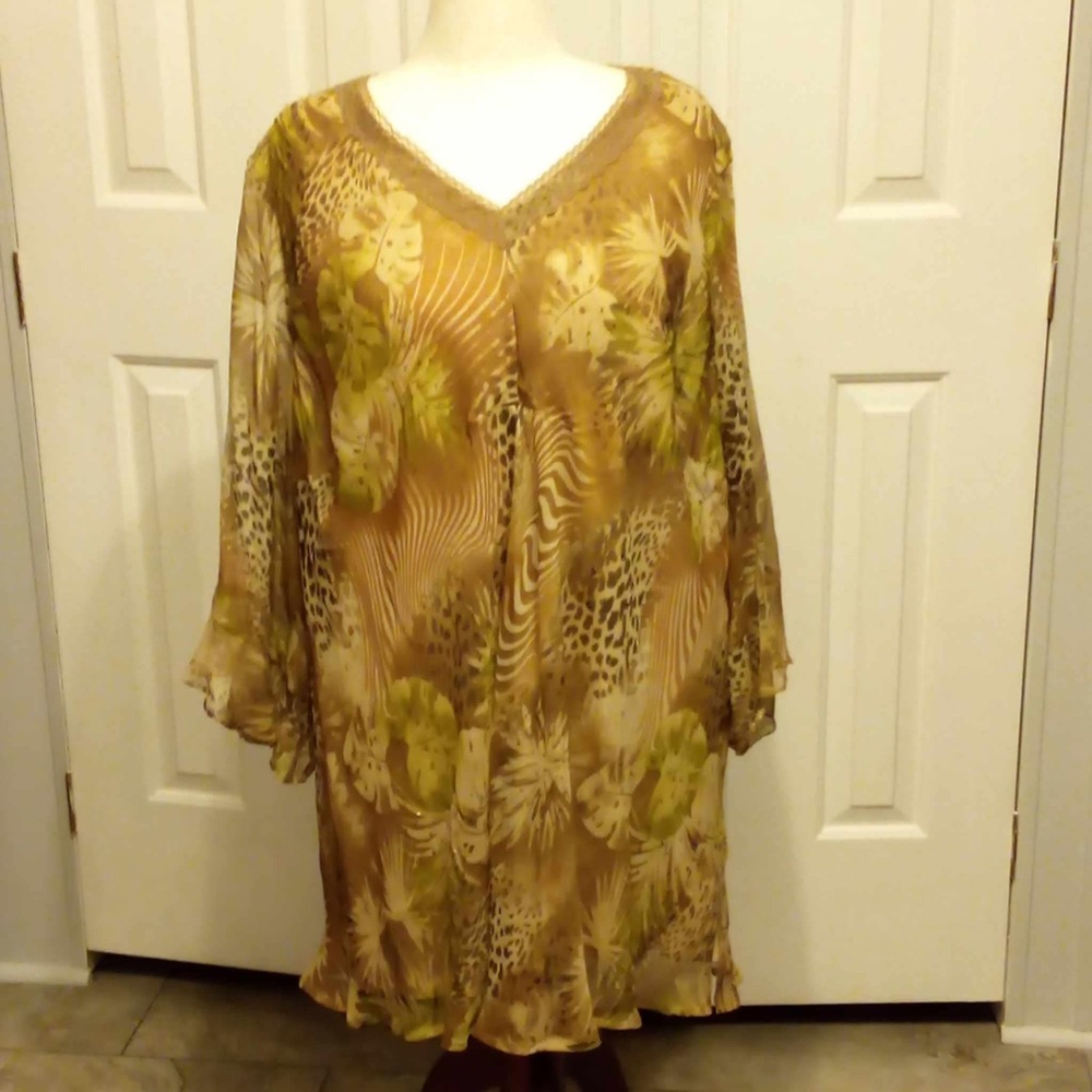 New York City Design Co Woman 30W Brown‎ Animal Tropical Print Tunic Top